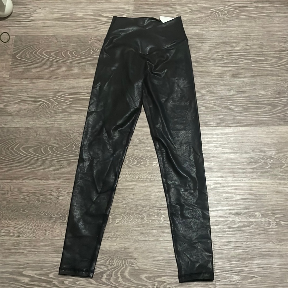 New Offline leggings